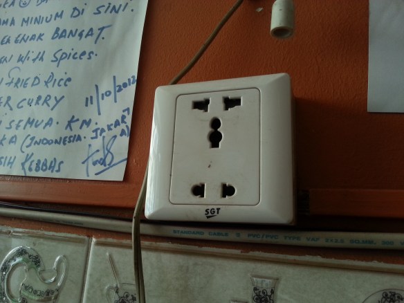 20130411_123539_Multi_Plug_Outlet