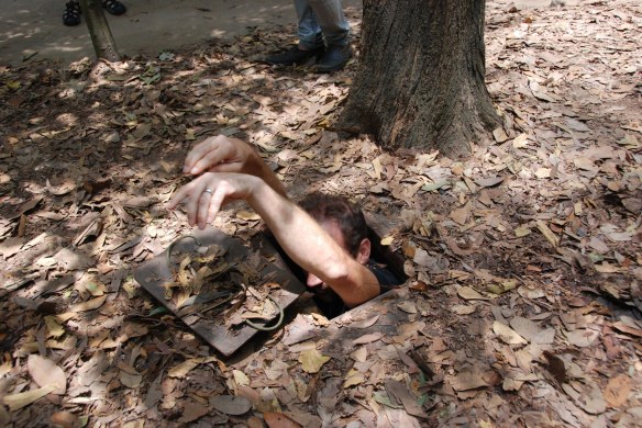 DSC_2481_Chu_Chi_Manhole_Tom