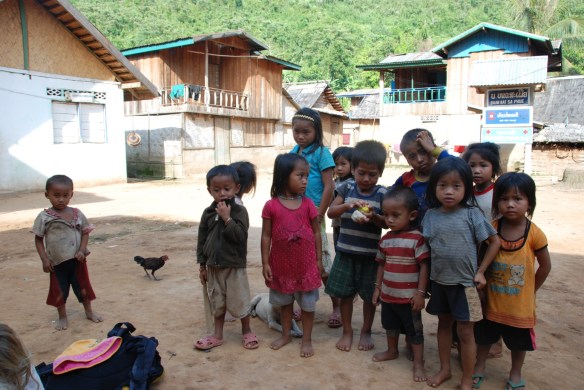 DSC_4621_Village_kids